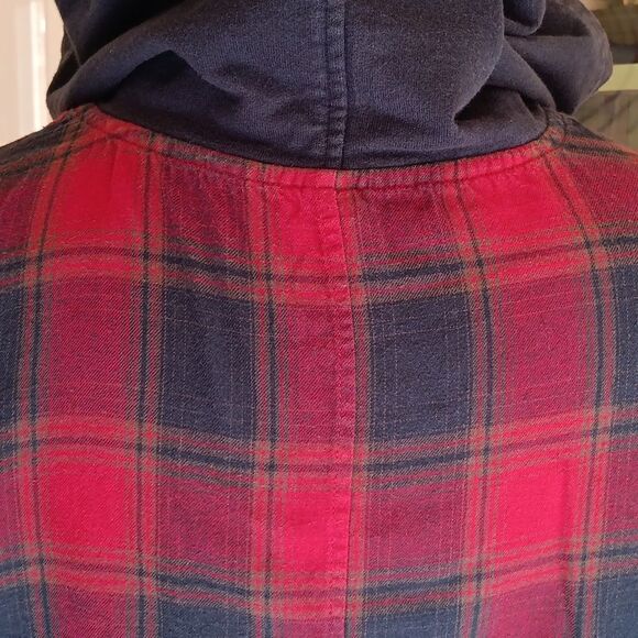 Fox Hooded Flannel - Picture 8 of 12